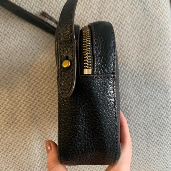 Fossil Leather Purse - Picture 2 of 6